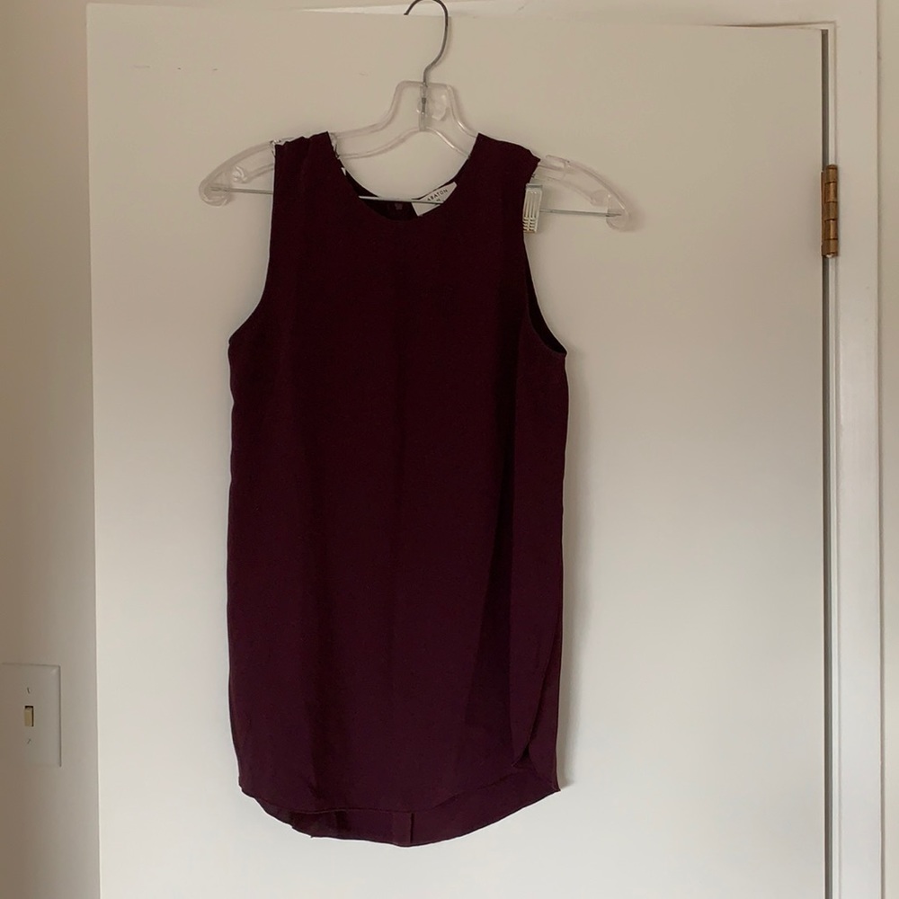 Flowy, silky Babaton top